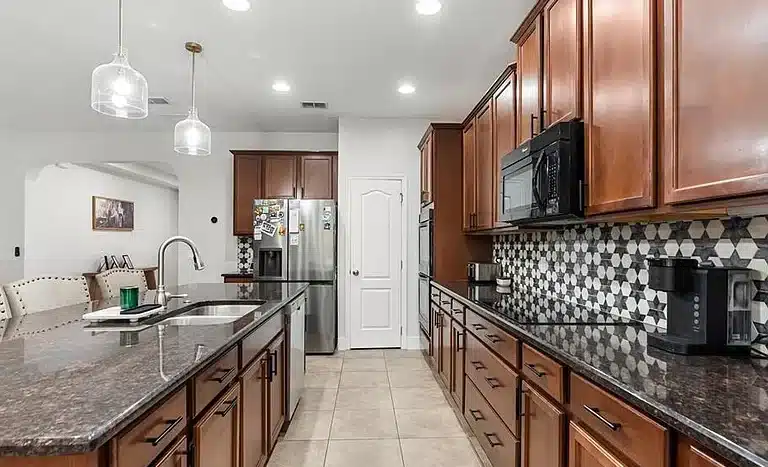 4d3896ff3e40eda59cf8ea13fdffacad cc ft 768