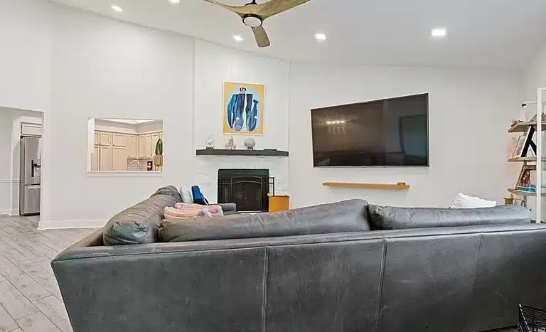 98899fc60174bb5ebc14fa76712794bd cc ft 768