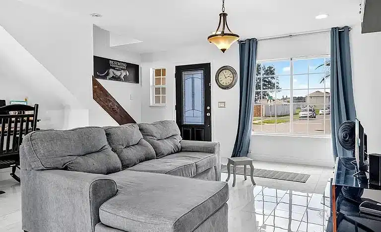 25c95c8584cfcc4e92249a891d405f44 cc ft 768