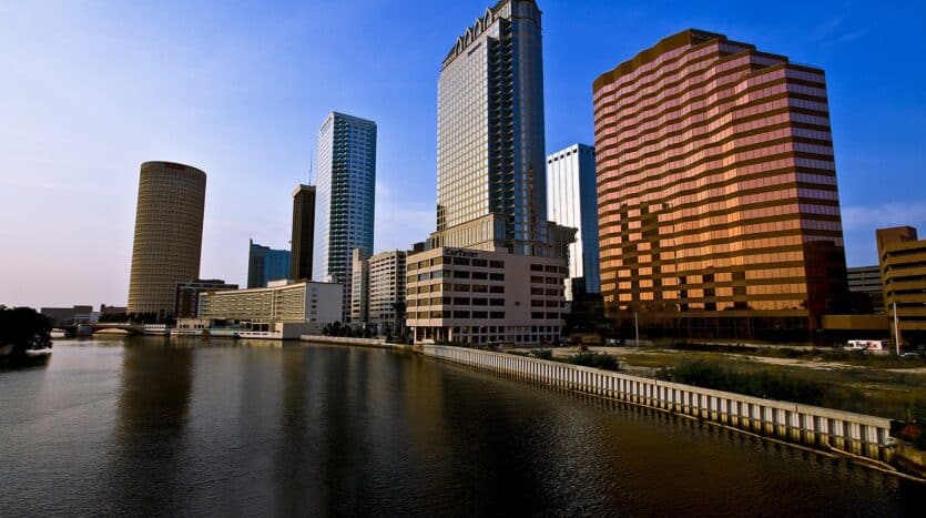 1600px Tampa Skyline