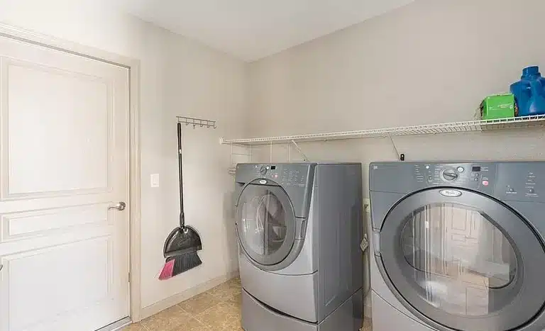 82394fb6867f78f0e31510135f52fd3b cc ft 768