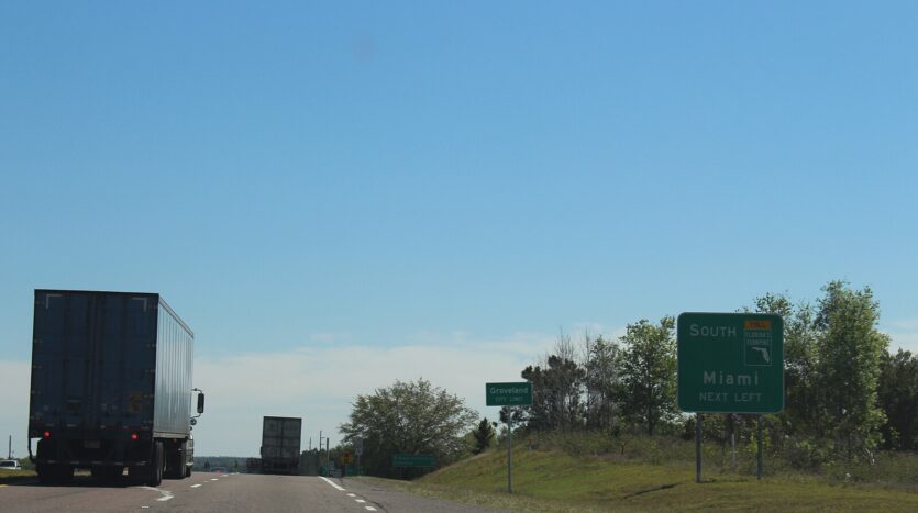 Groveland city limit US27SB