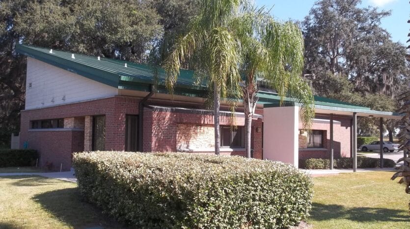 Mascotte FL city hall02