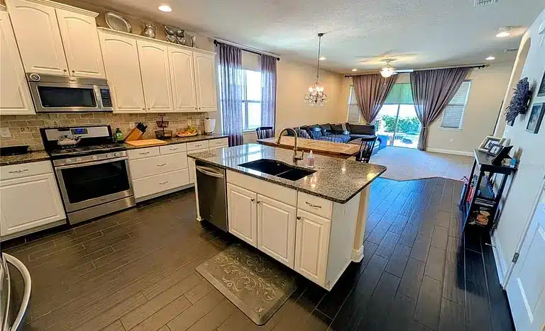 db68f98436469a9987aa541e66891333 cc ft 768