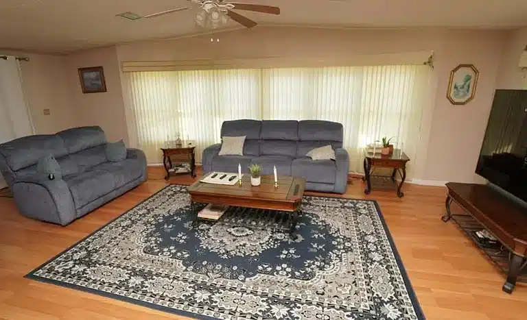 0968240e5233f3447bdb768442aaab70 cc ft 768