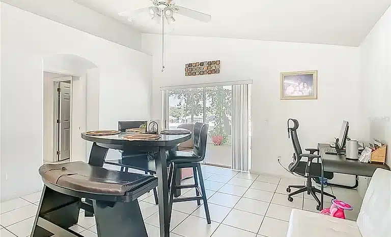 8efb8e79fc23f6ca811da277f70396f6 cc ft 768