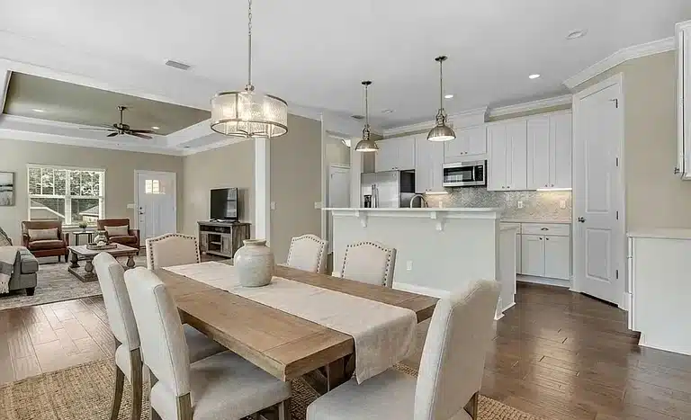 826fc4be1484a62223167e3f8ca4706f cc ft 768