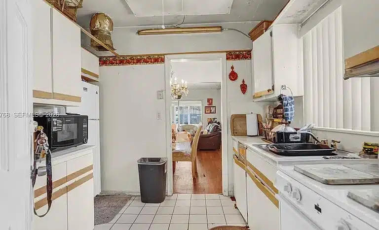 6831545d93dca38792783670143bee4c cc ft 768